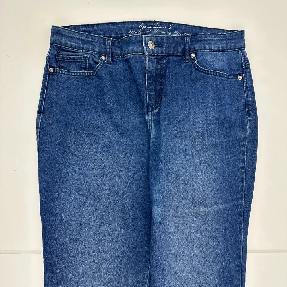 Gloria Vanderbilt Rail‎ Straight Women's size 8P Dark Wash Blue Denim Jeans